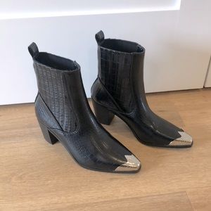 Venus Boots